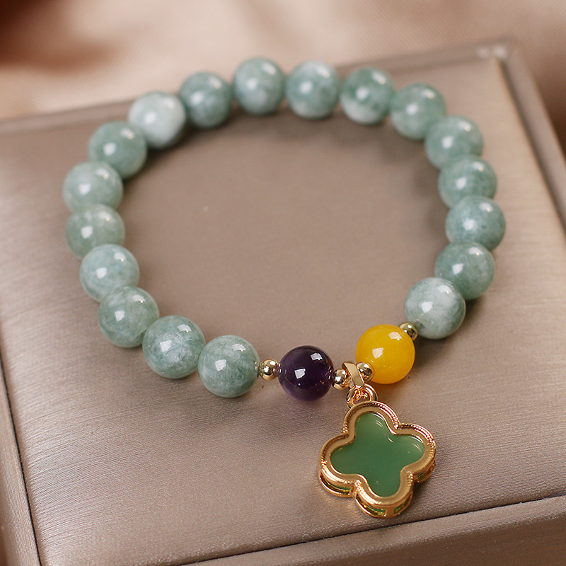 Four Leaf Clover ? Agate Bracelet